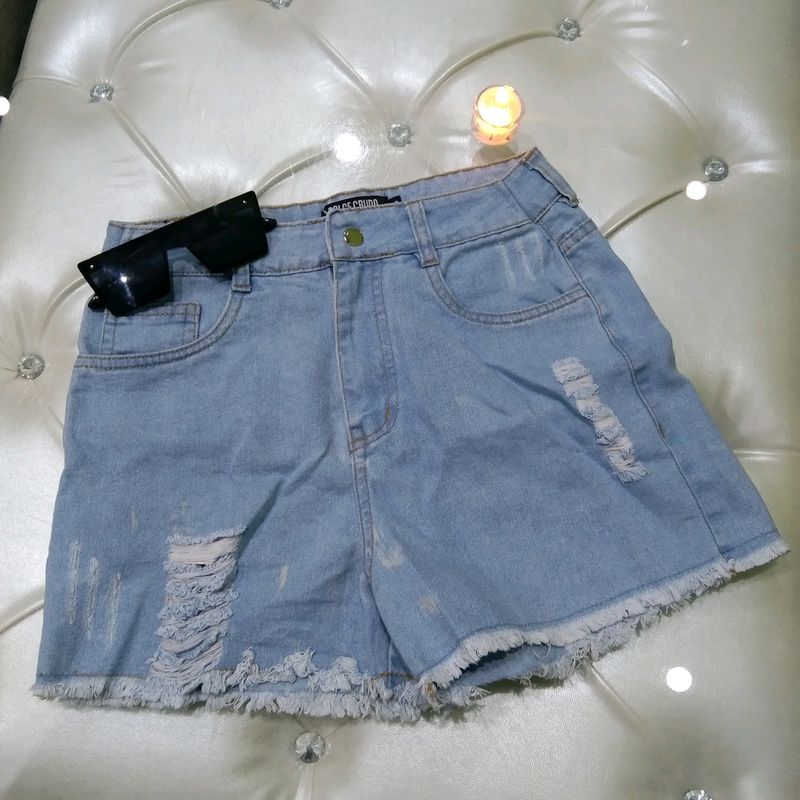 Blue denim ripped shorts