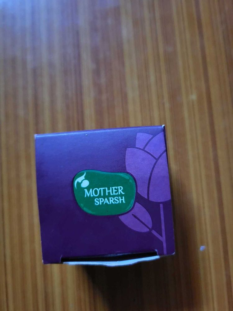 Mothersparsh Lipbalm