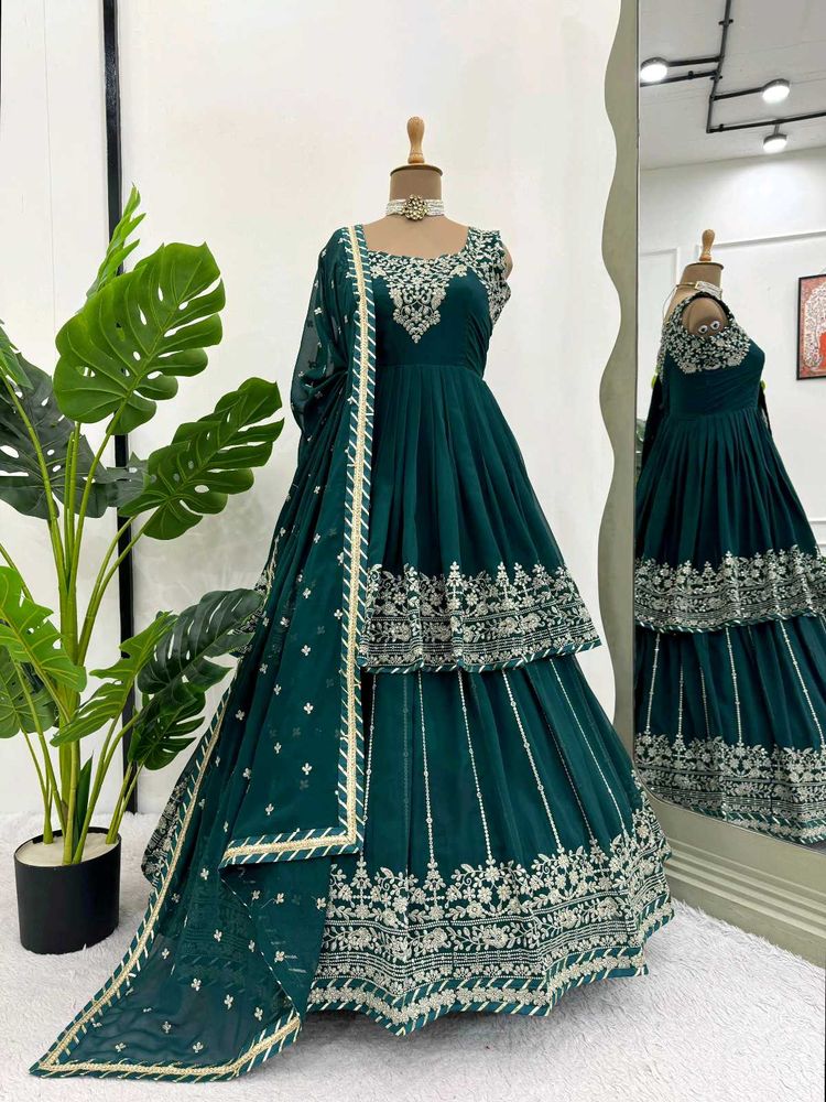 Mehendi Special Lehenga 💓