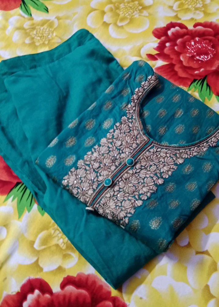 Kurta set with Embroidery