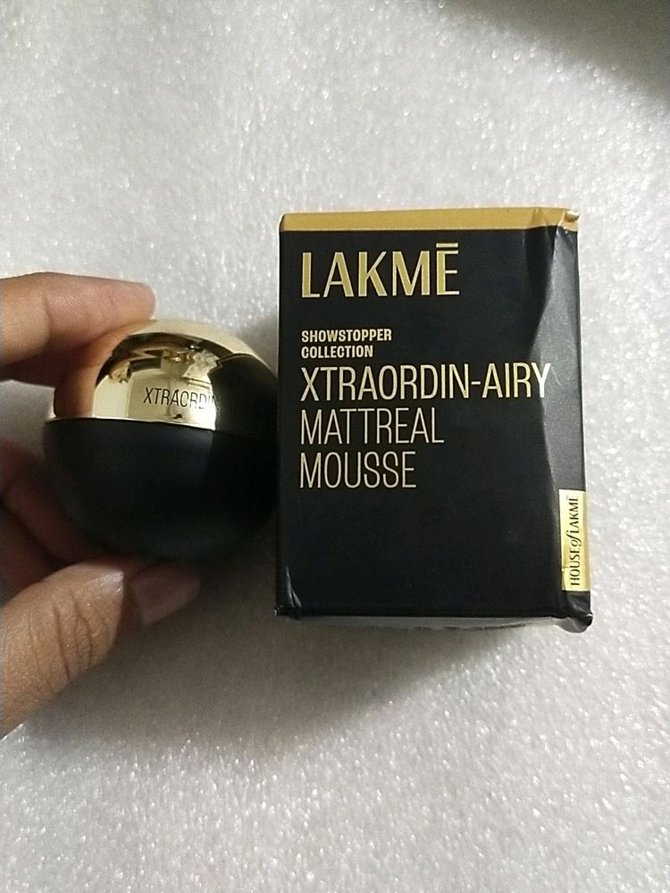 Lakme Mousse Foundation (Golden Medium)