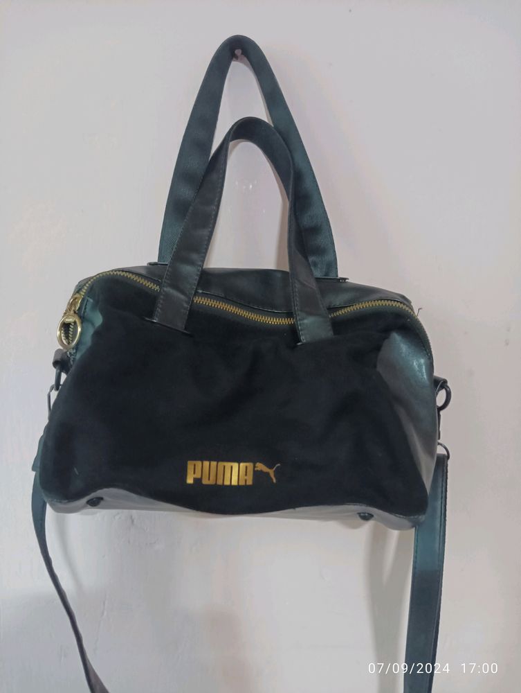 Puma Sling Cum Handbag, Preloved In Good Condition