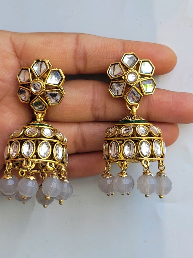 Gray Kundan Jhumka Set