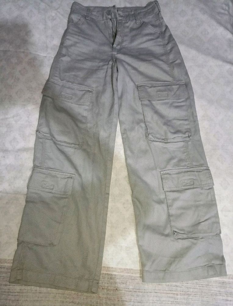 H&M baggy cargo pants