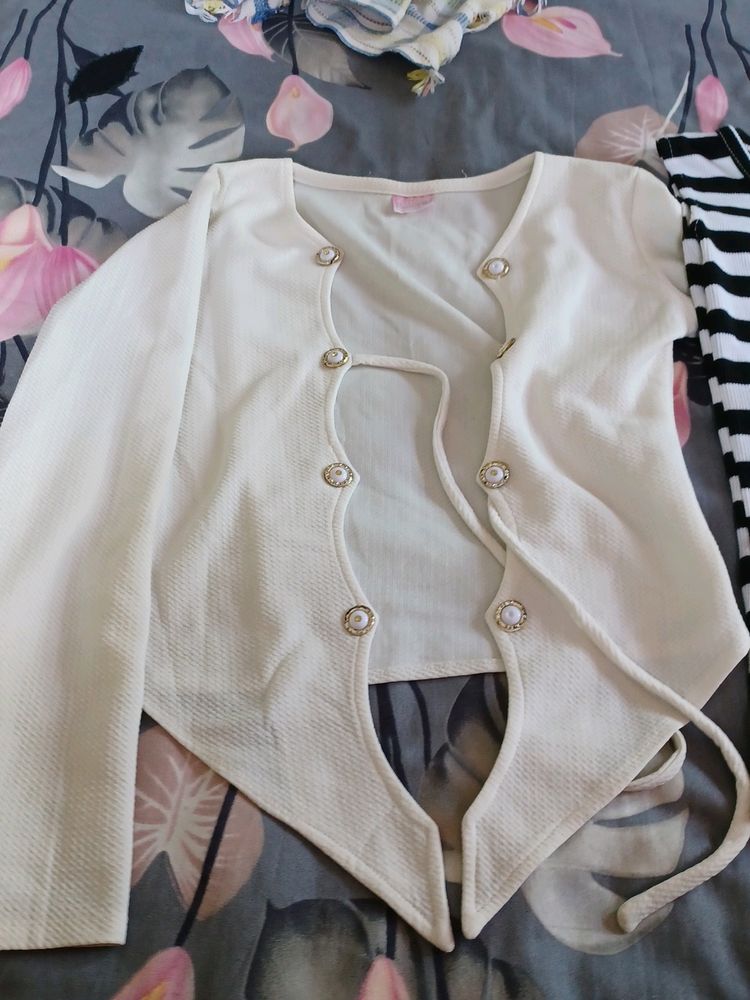 top With Jacket White And Black Combination