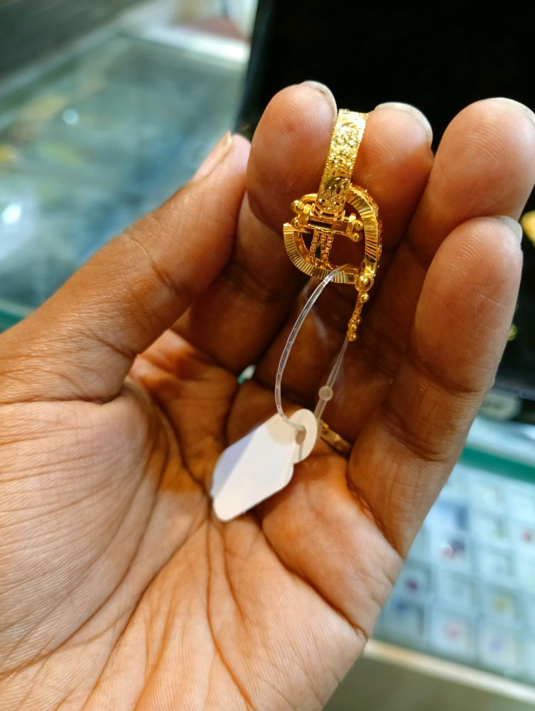 20k Gold Earing