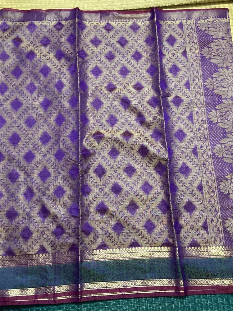 Offer: Purple Double Shaded Saree For Grabs