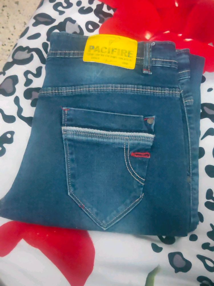 Men Blue Jeans 34 From Pacifire