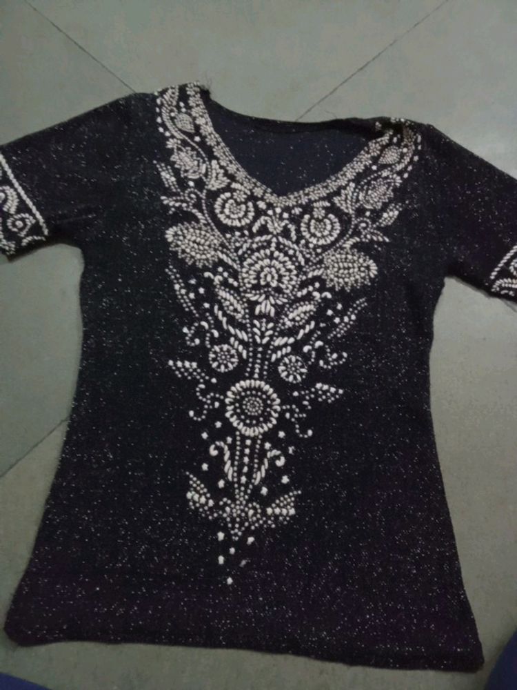 Embroidery Design Top