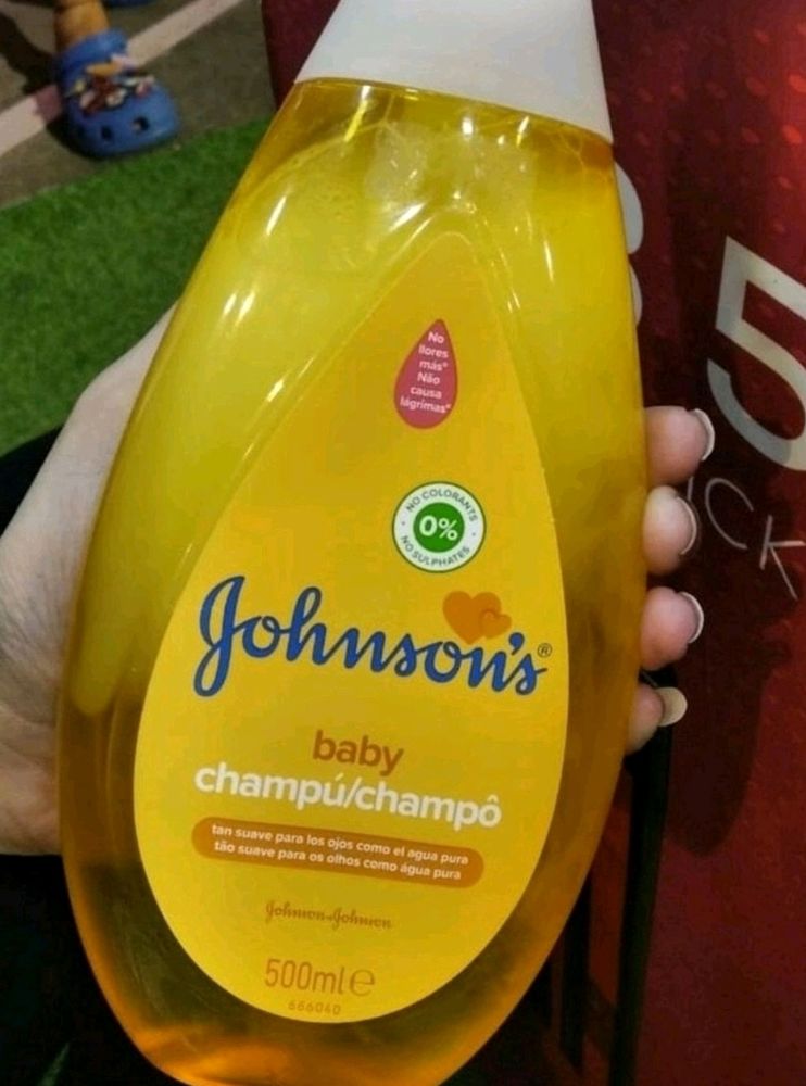 Johnson's Baby Shampoo