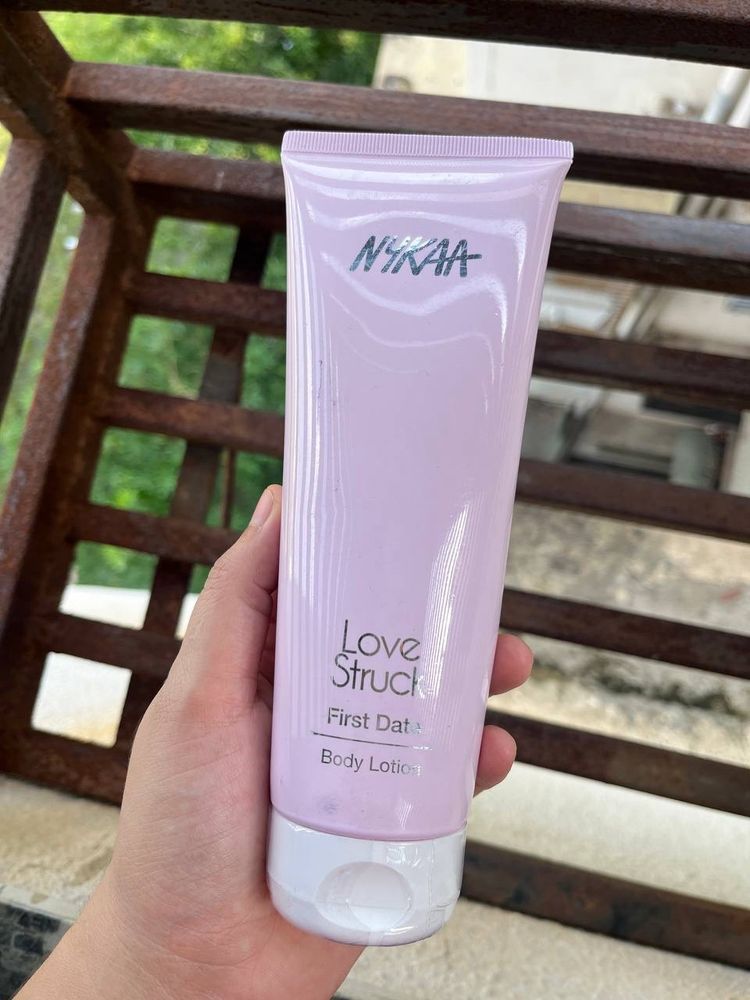 Nykaa Love Struck Body Lotion - First Date