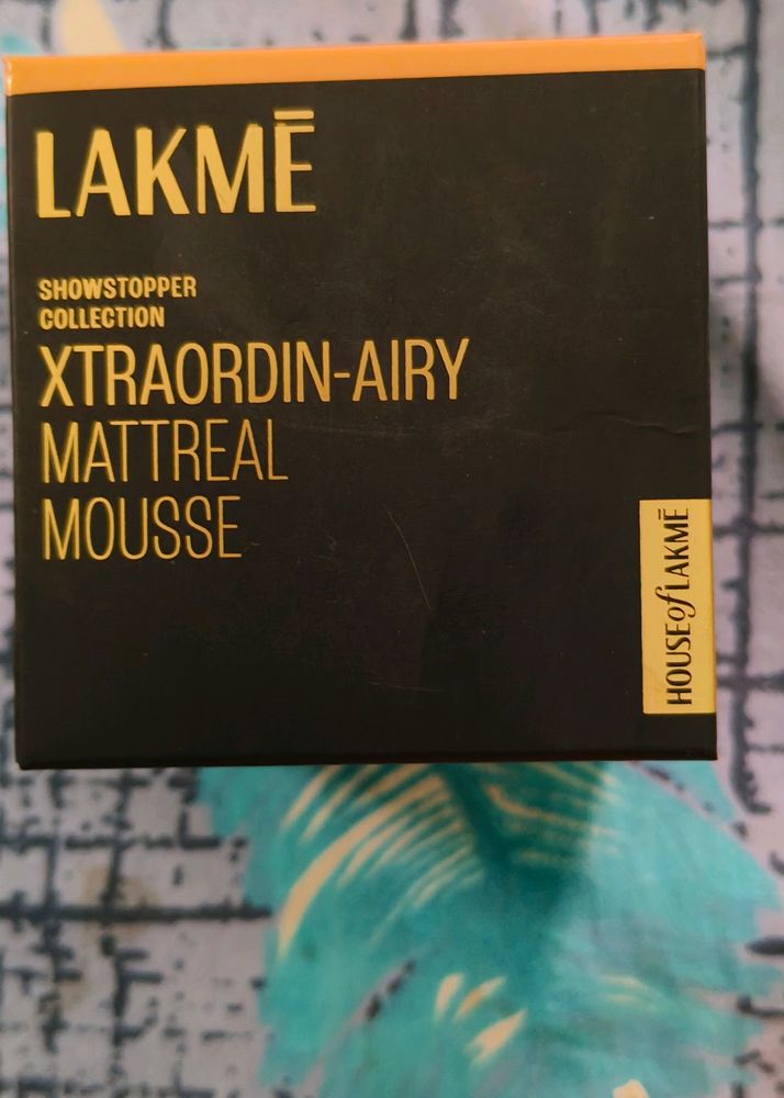 Combo Of Lakme Mouse Foundation And Compact