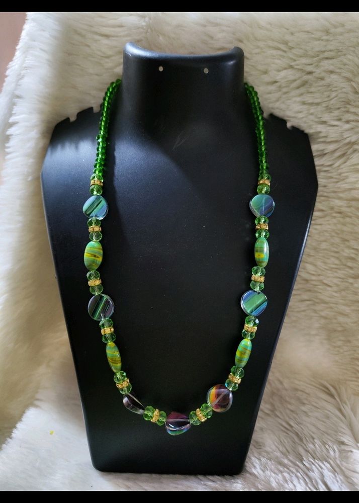 DARK GREEN CRYSTAL NECKLACE