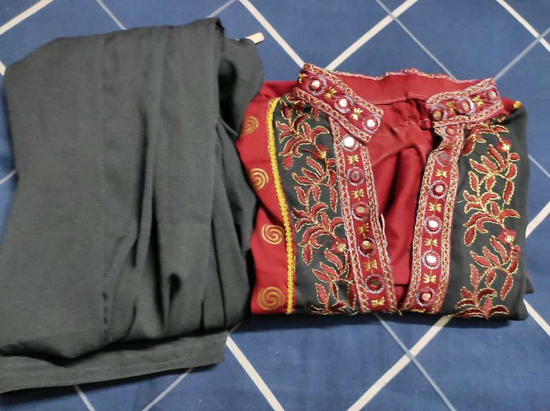 Deep Back Kurta Set