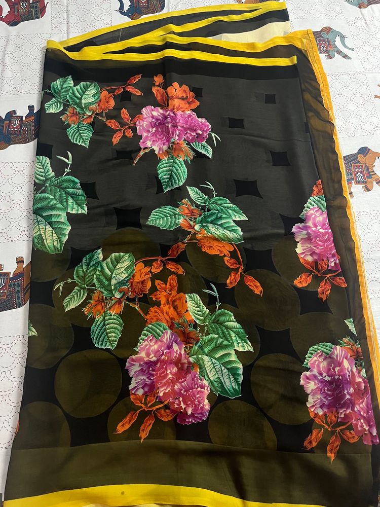 Floral Saree With Polka dot Prints