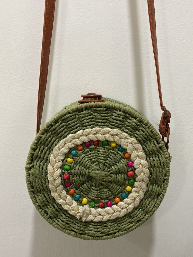 Graceful And Stylish Green Jute Sling Bag