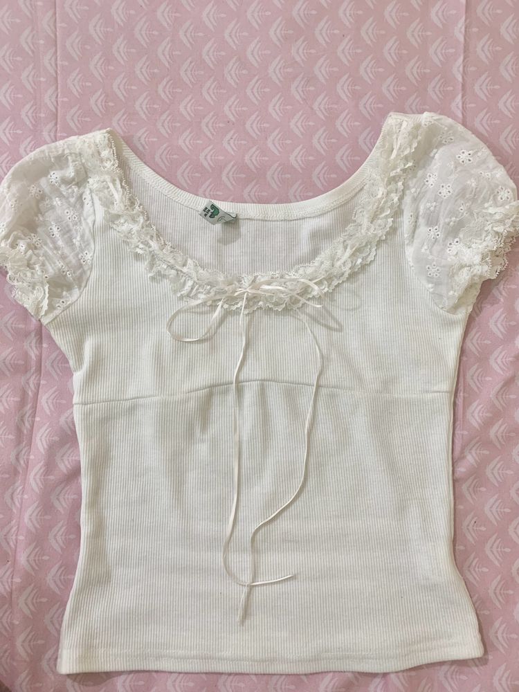 Newme Lace top