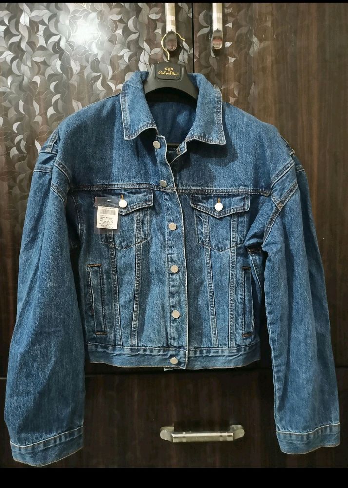 OVERSIZED DENIM JACKET