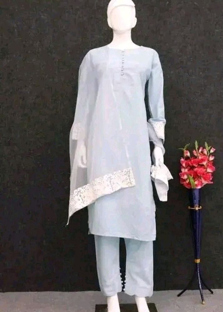 Grey Kurta Set With Leggings And Dupatta