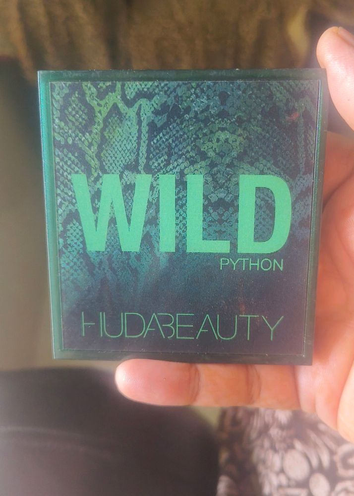 Huda Beauty Wild Python Eyeshadow Palette