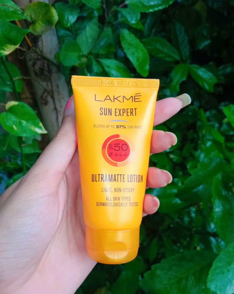 Lakme Sun Expert PA SPF 50+++ Sunscreen