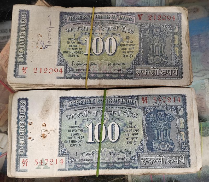 100rs Notes