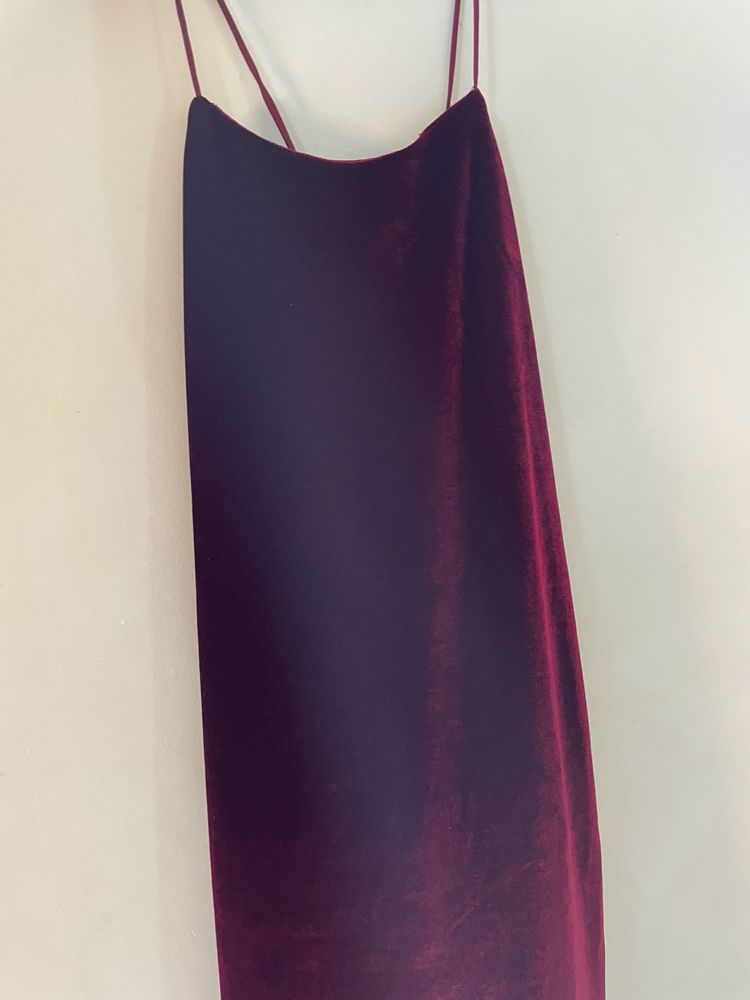 Maroon Slit Velvet Gown