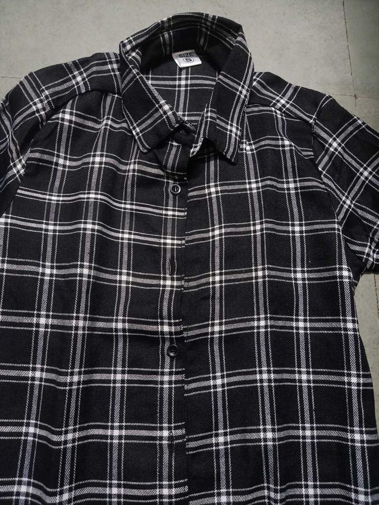 Black And White Checked Full Sleeves Shirt