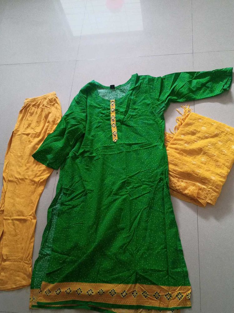 Kurti Set