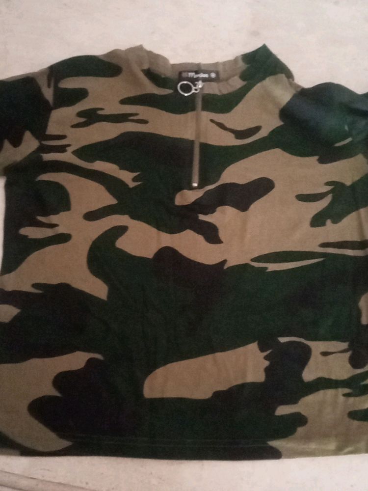 Smart Camouflage Top