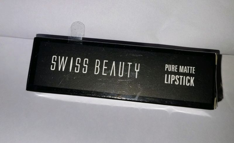 Swiss Beauty Lipstick (Shade- Russian Red)