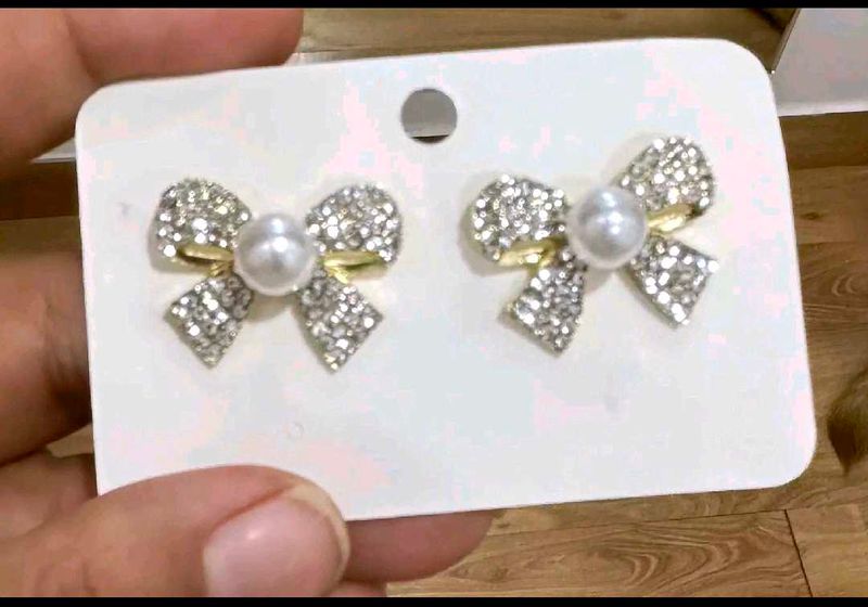 Beautiful Korean Bow Earrings