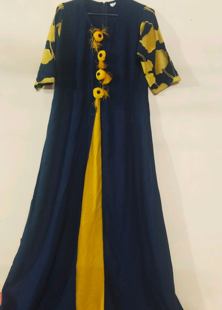 Comfortable Navy Blue Gown