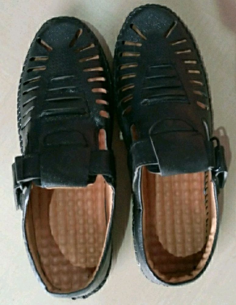 Branded Off Shoe Sandals New With Tag