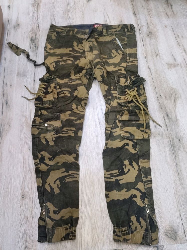 Army Colour Cargo Jeans (Waist 32) (E.89)