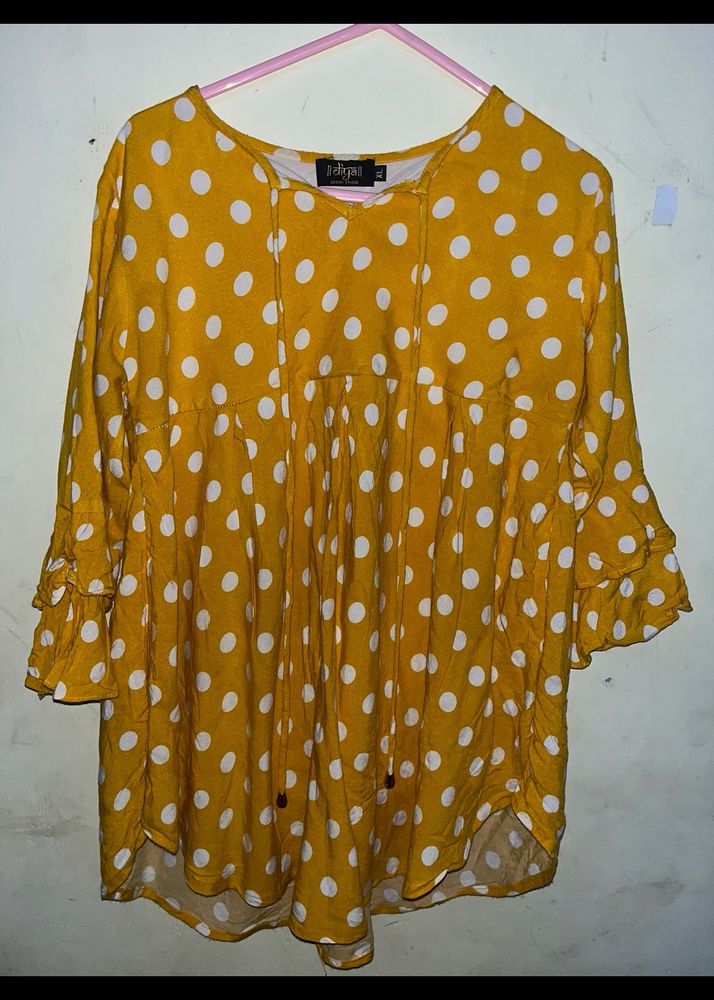 Yellow Polka Dots Top 💛