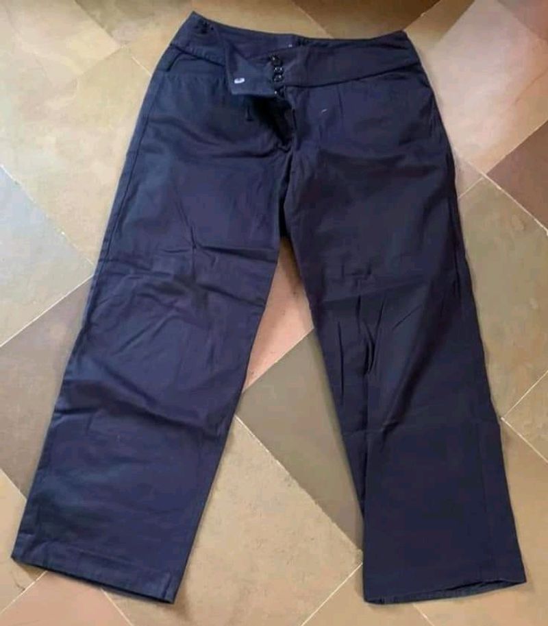 Benetton black ankle pants