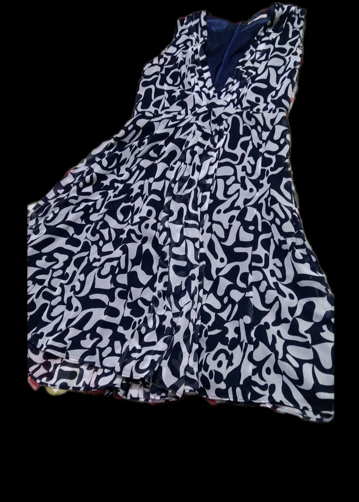 Blue And White Geomatrical Print Georgette Dress