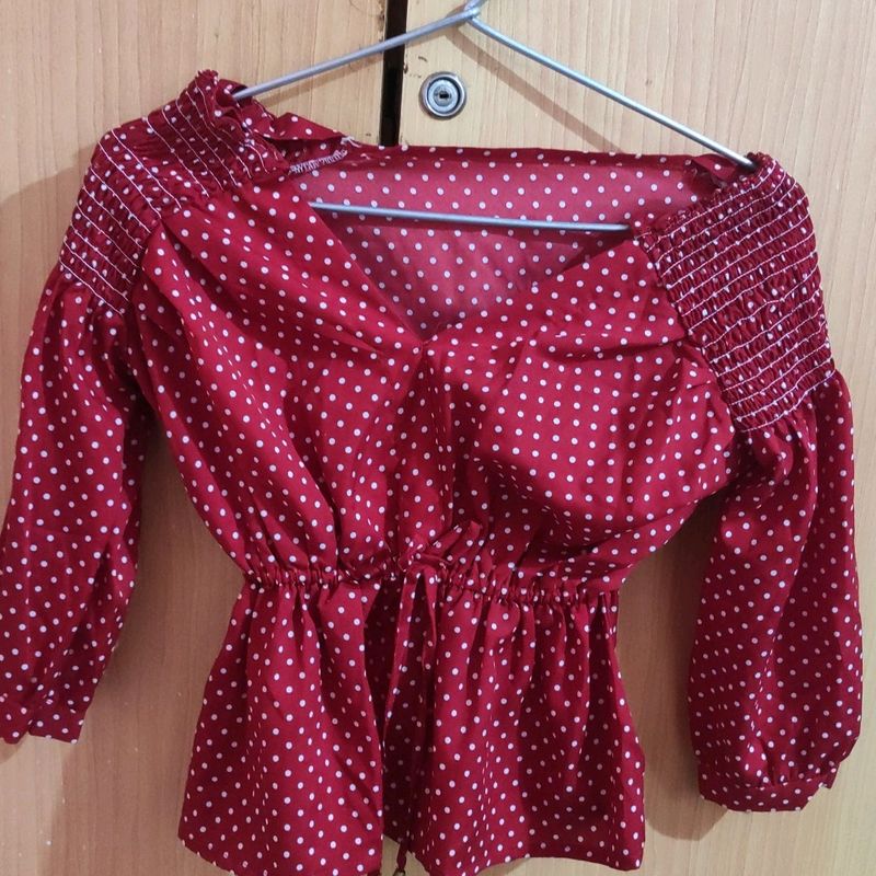 Ruched maroon top - Like new