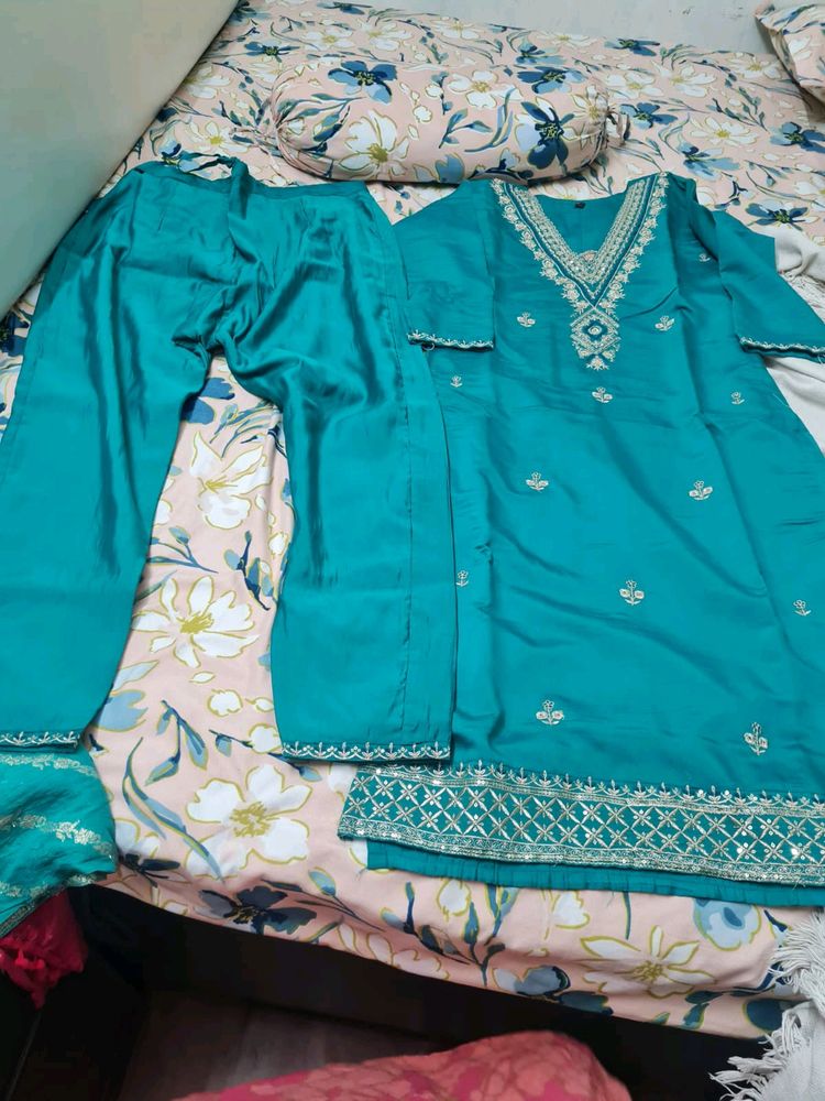 Beautifulkurta Set Used Only Once 2 Hrs