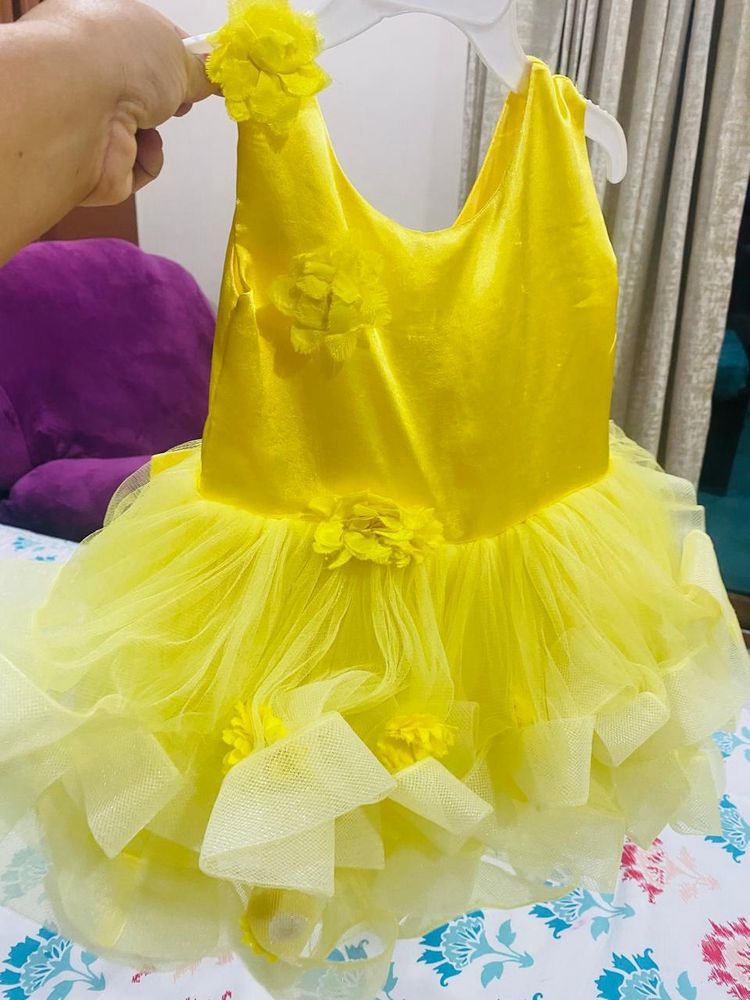 Yellow Colour Beutiful Frock For Party