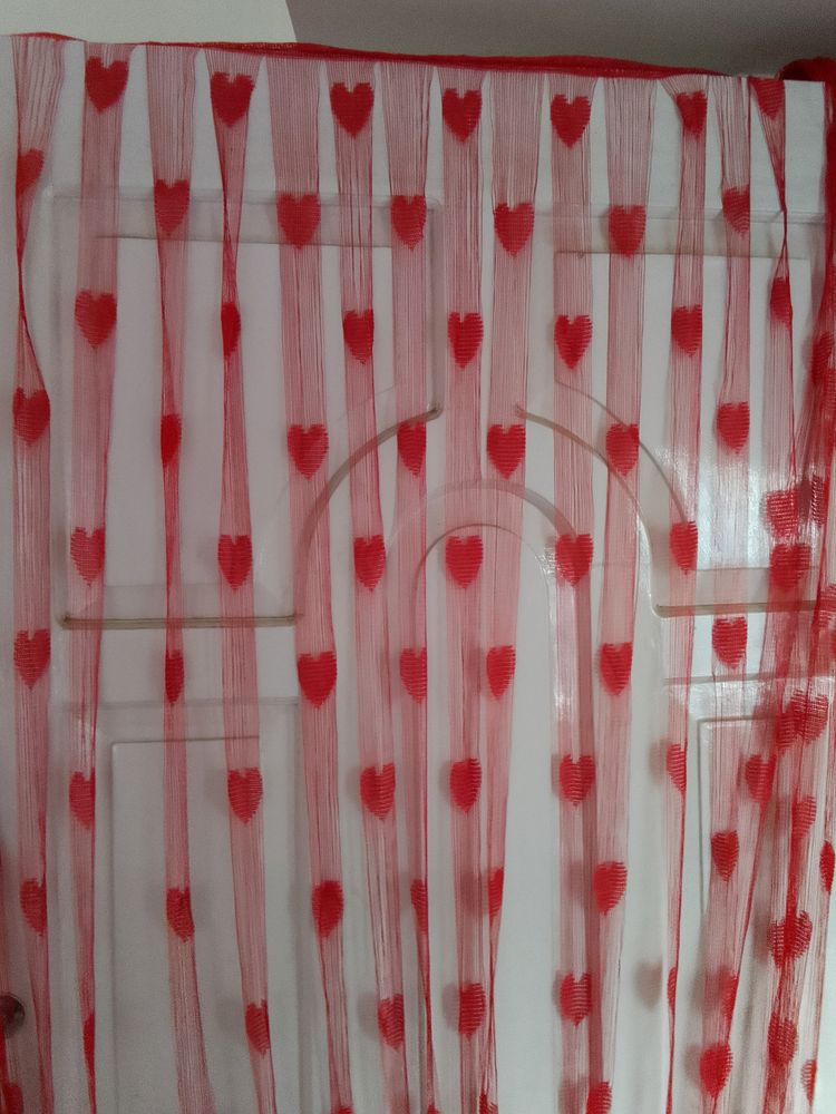 Pinteresty Heart Curtain