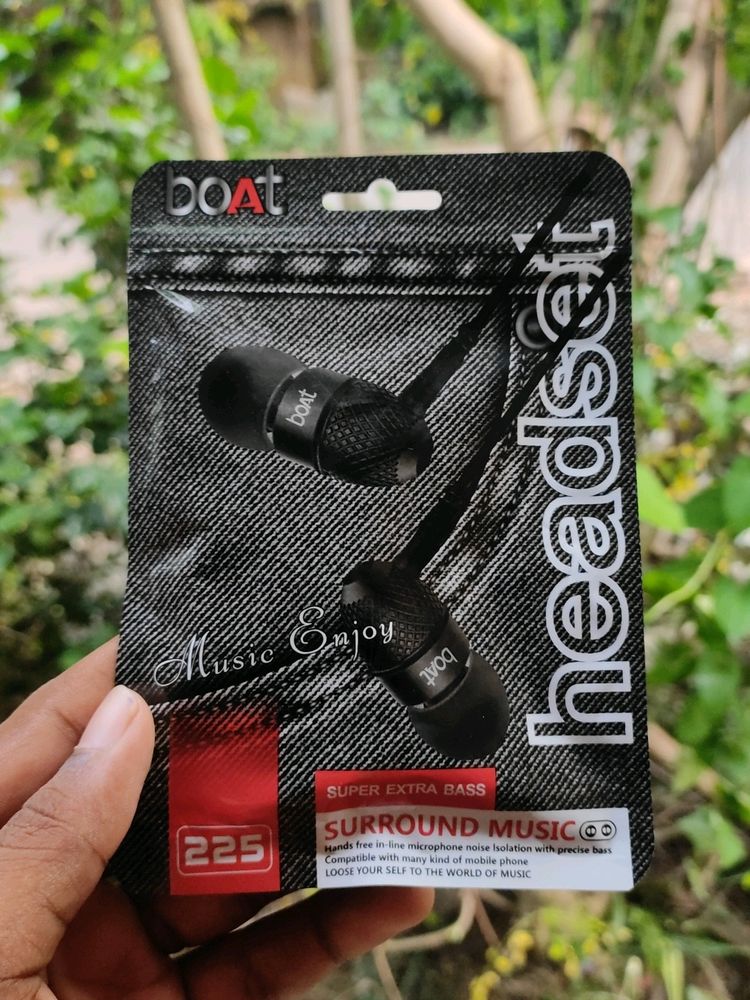 Brand New Boat Earphones