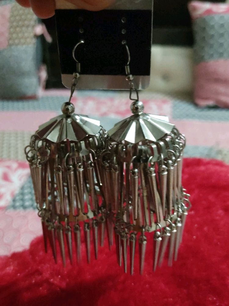 Beautiful Silver Jumkas Or Earings