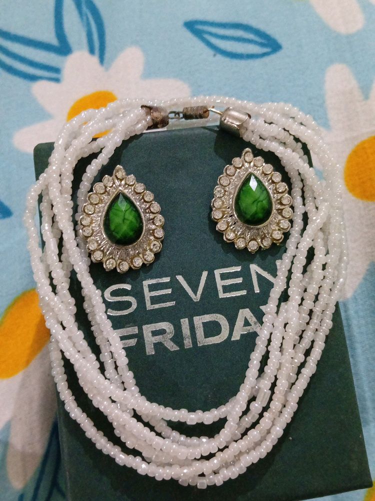 Earrings With Free Necklace