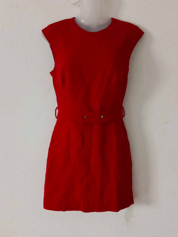 HOT RED BODYCON