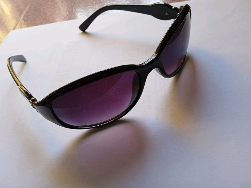 Female Sunglass