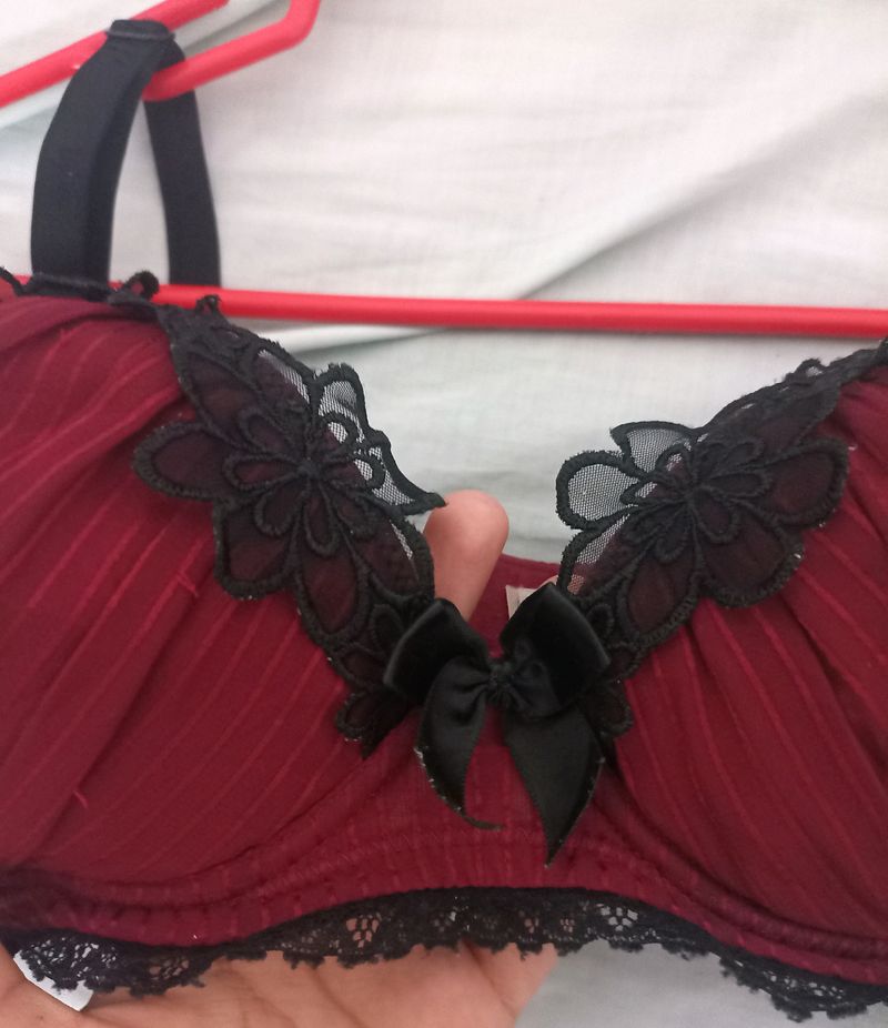 Pretty Coquette Bra Maroon