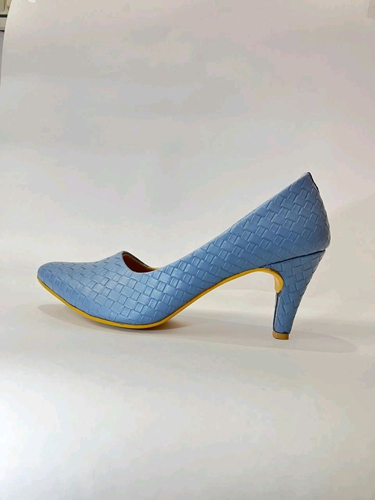 Blue Textured Heel