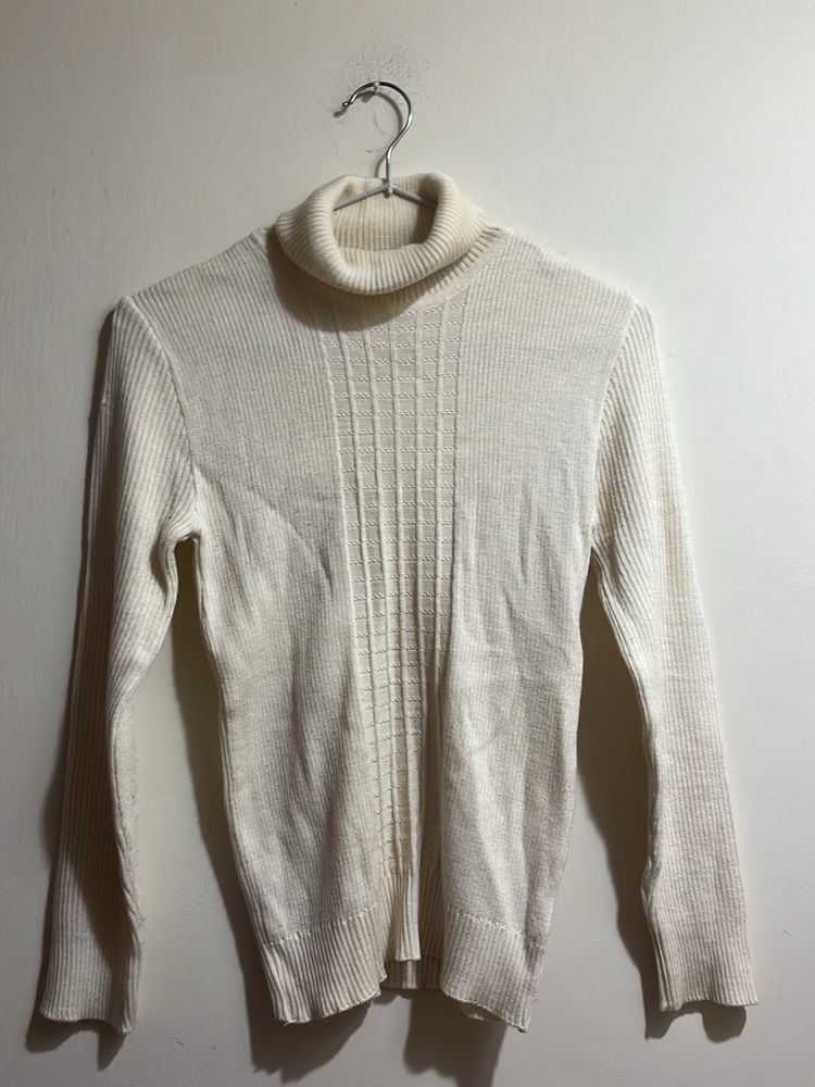 Off White Inner Turtle Neck